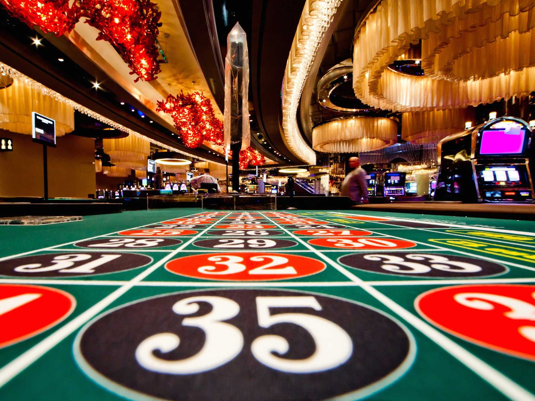 Canlı Casino Deneyimini VR’ye Taşımak: Yeni Nesil Oyunlar